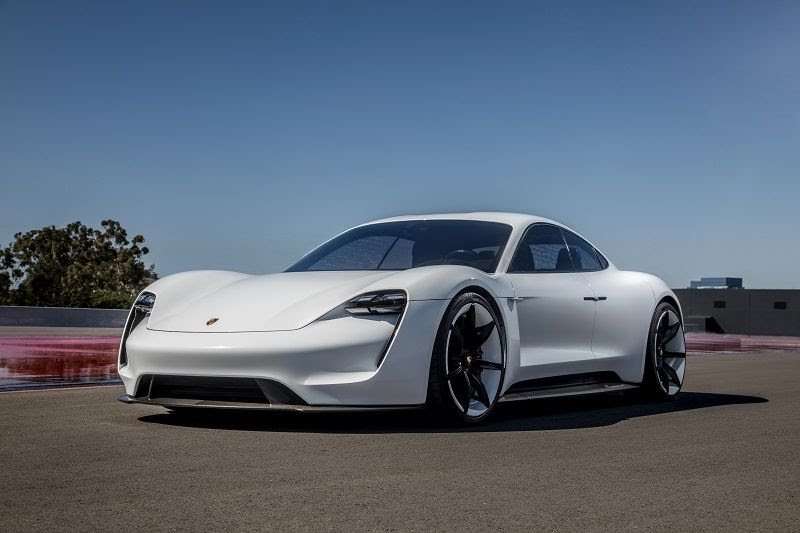Porsche, İlk Elektrikli Arabasına Türkçe İsim Verdi